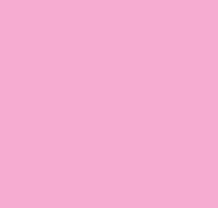 Junge Frau freut sich über ihren Pink Kisses Gewinn